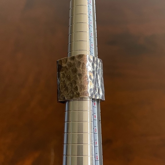 Hammered square large band sterling silver 925 ring size 4.5 statement ring - Picture 4 of 5